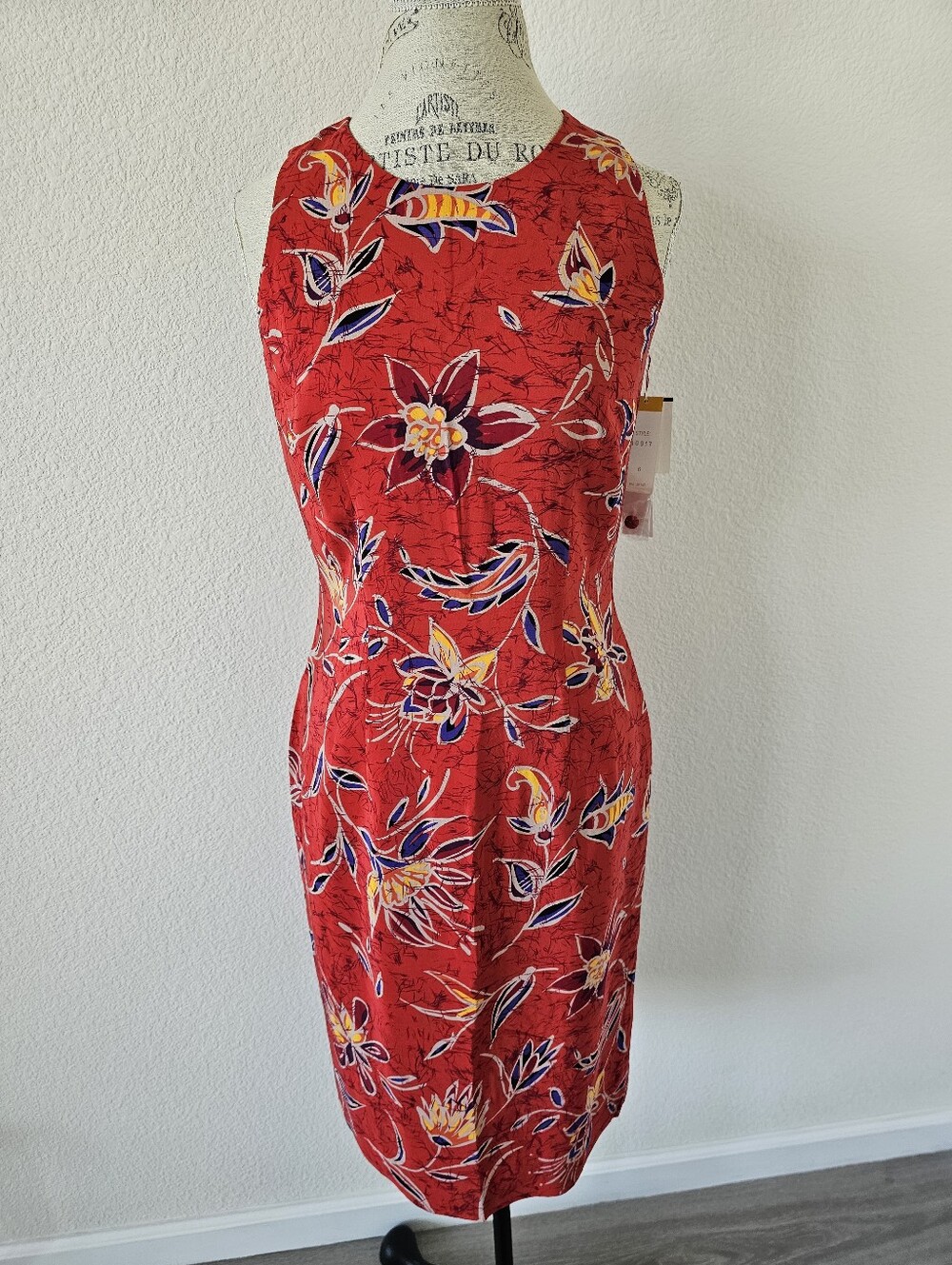 NWT Vintage Maggy London 100% Silk Sheath Dress - Red Tropical Floral - Size 6​